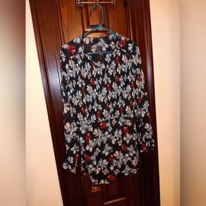 *NWT* Lightweight Blouse by Lane Bryant! Size 14/16!!